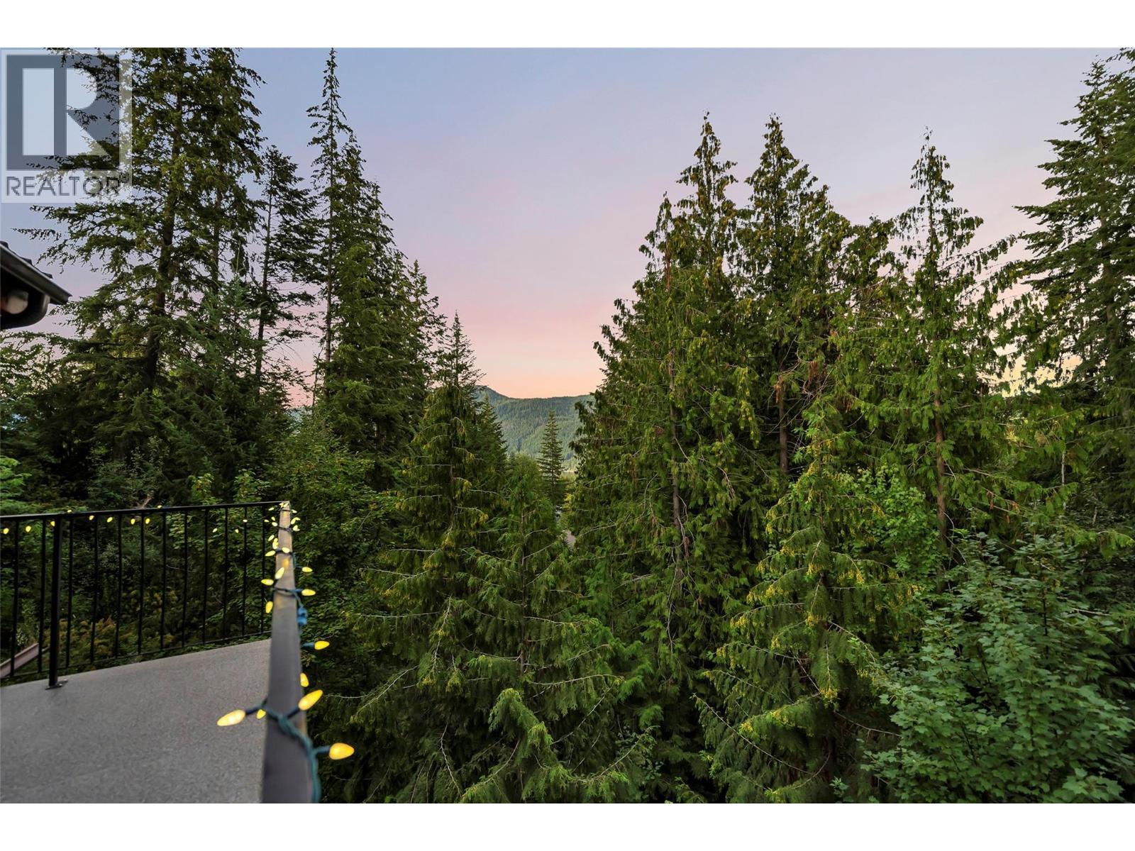 2726 Tranquil Place, Blind Bay, BC - Outdoor