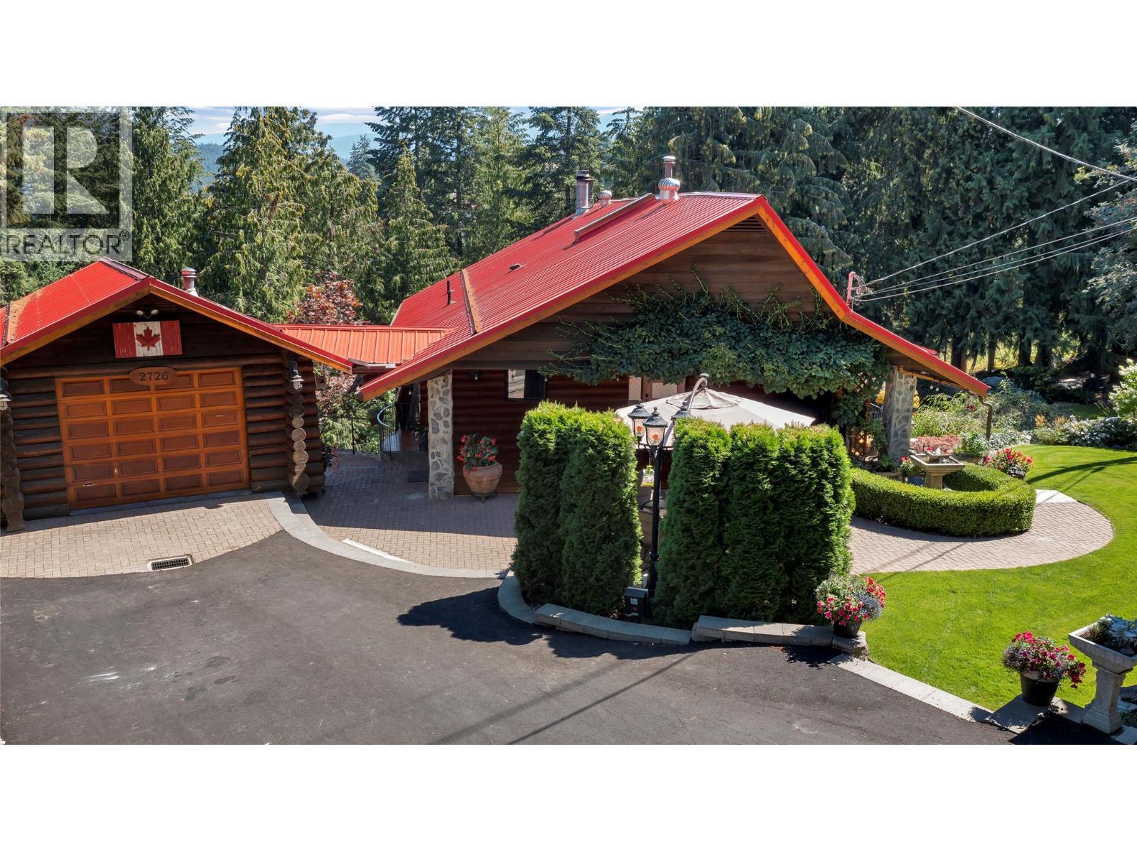 2726 Tranquil Place, Blind Bay, BC - Outdoor