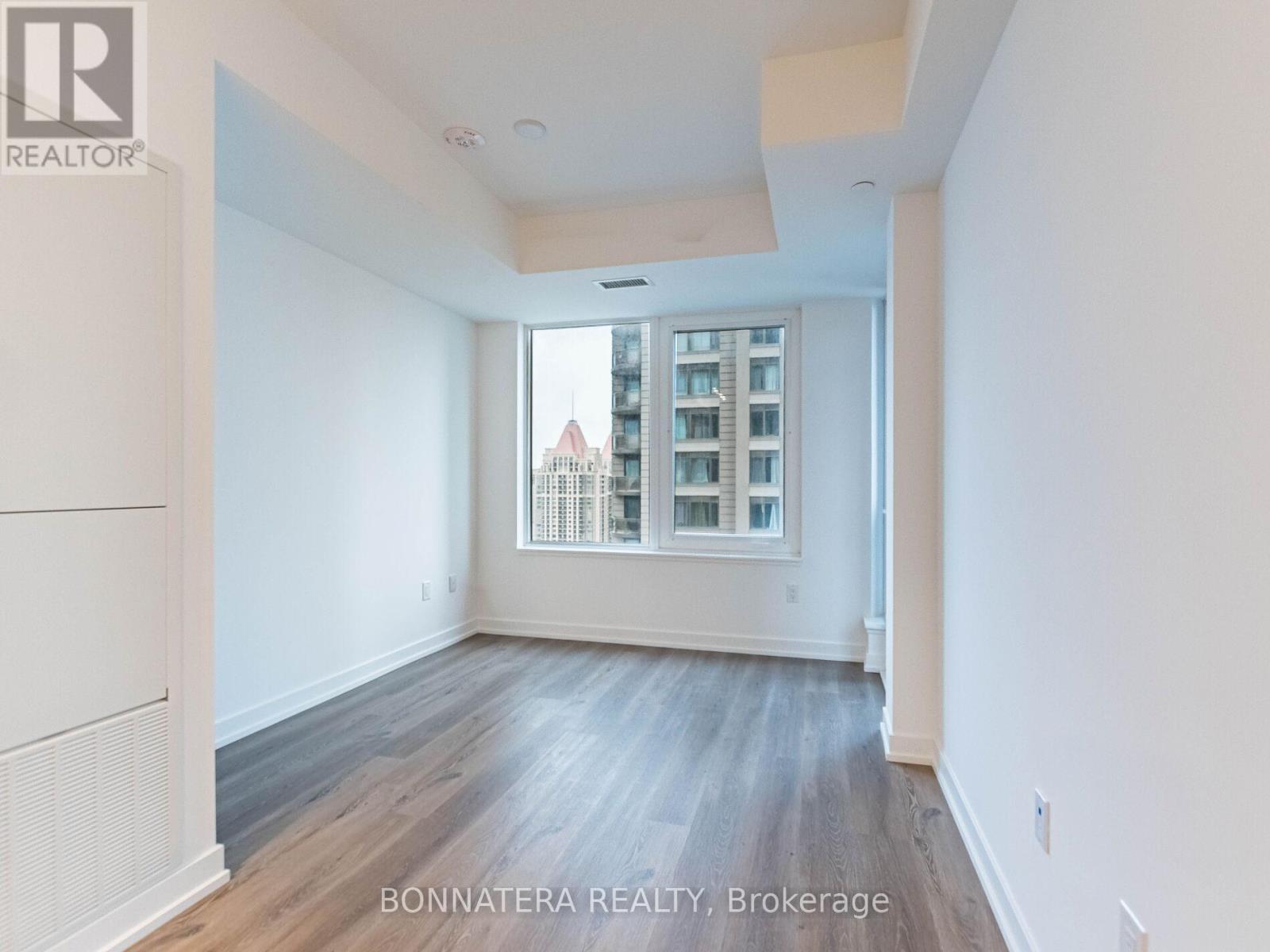 2307 - 395 Square One Drive, Mississauga, ON - Indoor Photo Showing Other Room