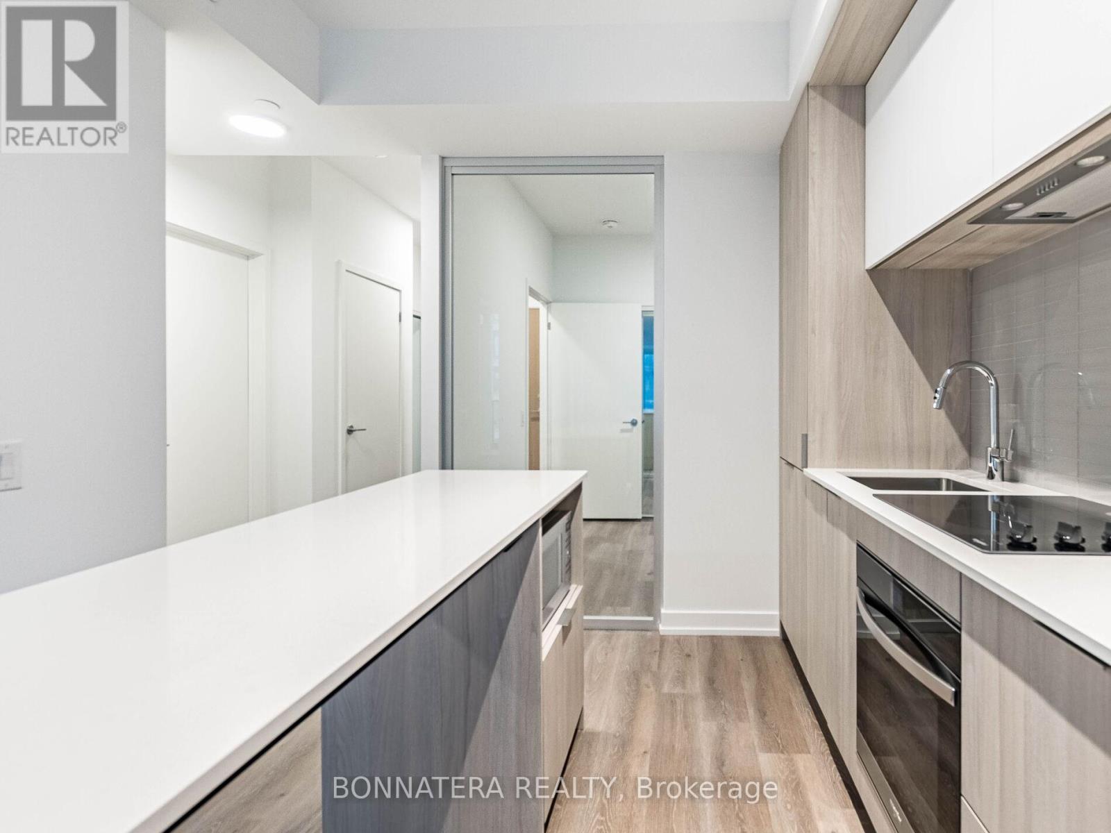 2307 - 395 Square One Drive, Mississauga, ON - Indoor Photo Showing Kitchen With Double Sink