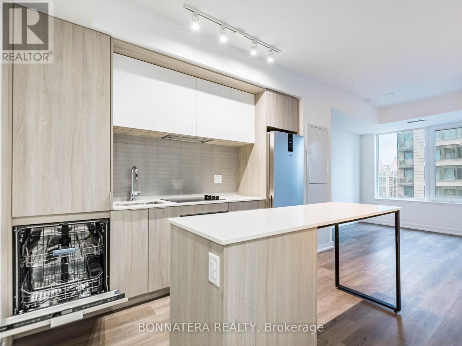 2307 - 395 Square One Drive, Mississauga, ON - Indoor Photo Showing Other Room