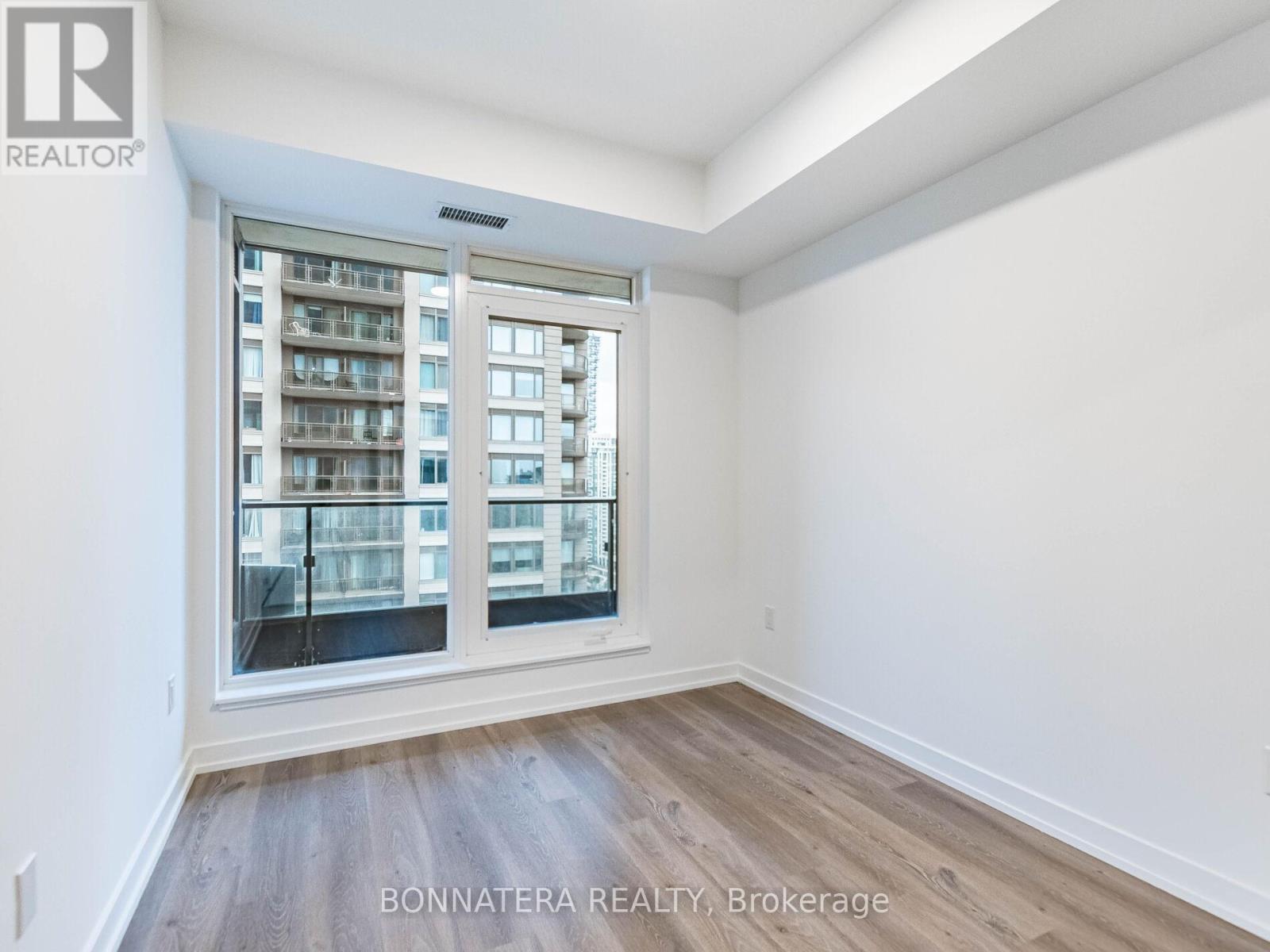 2307 - 395 Square One Drive, Mississauga, ON - Indoor Photo Showing Other Room