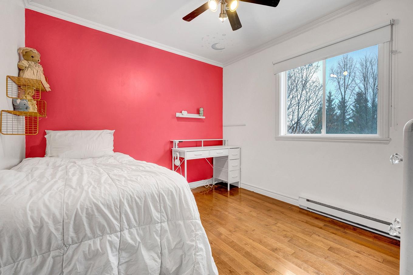 Bedroom - 57 Rue Des Florins, Blainville, QC - Indoor Photo Showing Bedroom