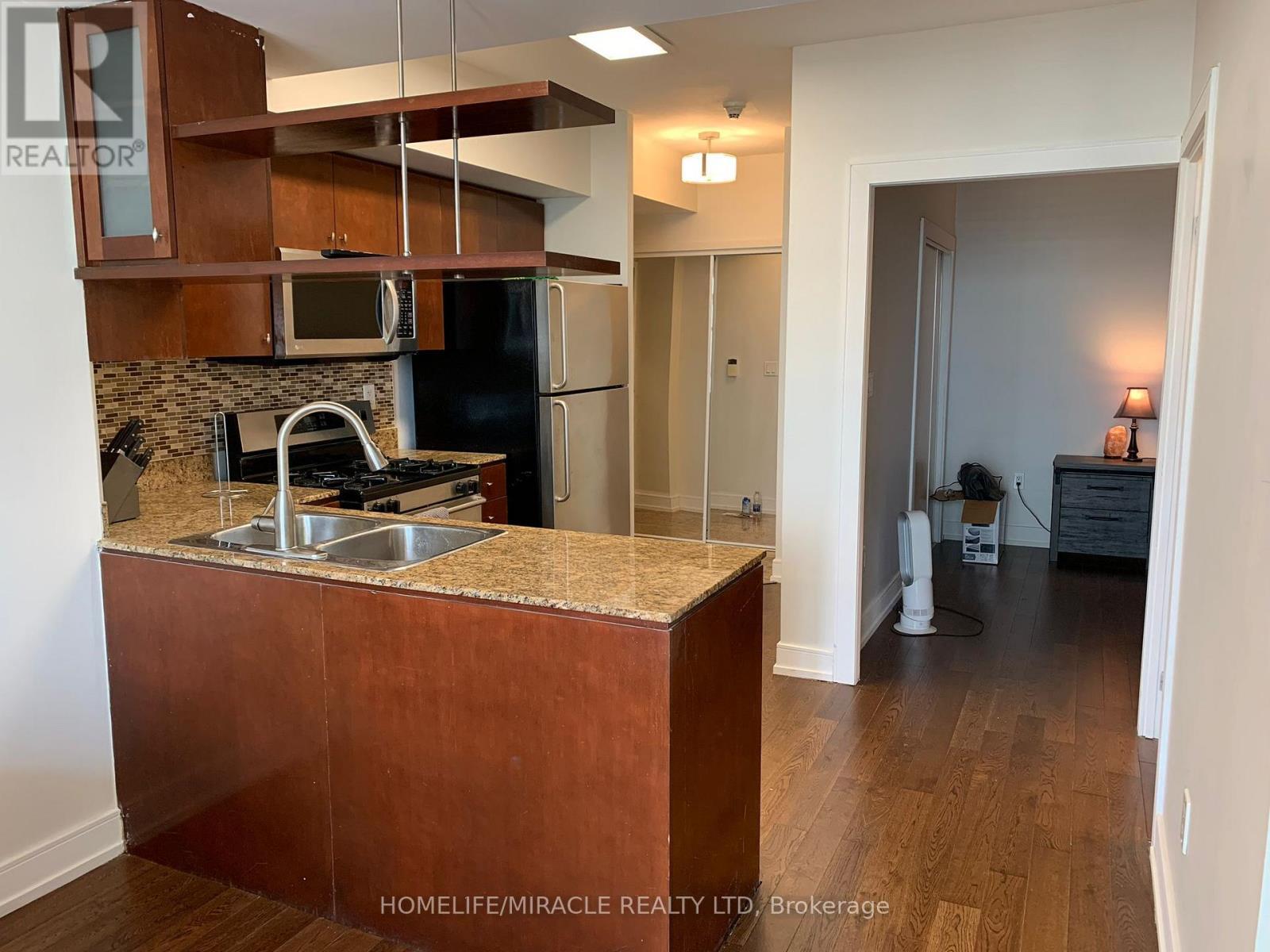 2805 - 35 Mariner Terrace, Toronto, ON - Indoor Photo Showing Kitchen With Double Sink