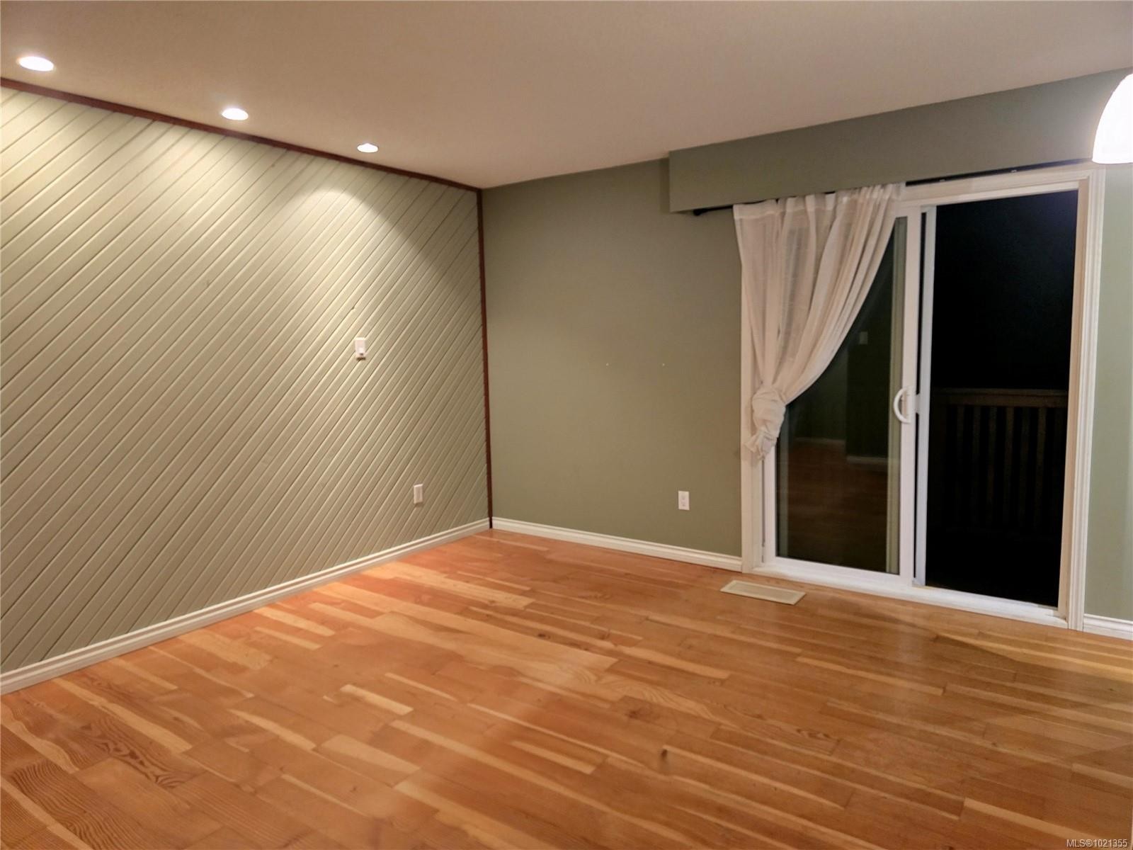 5843 Kinch Ave, Duncan, BC