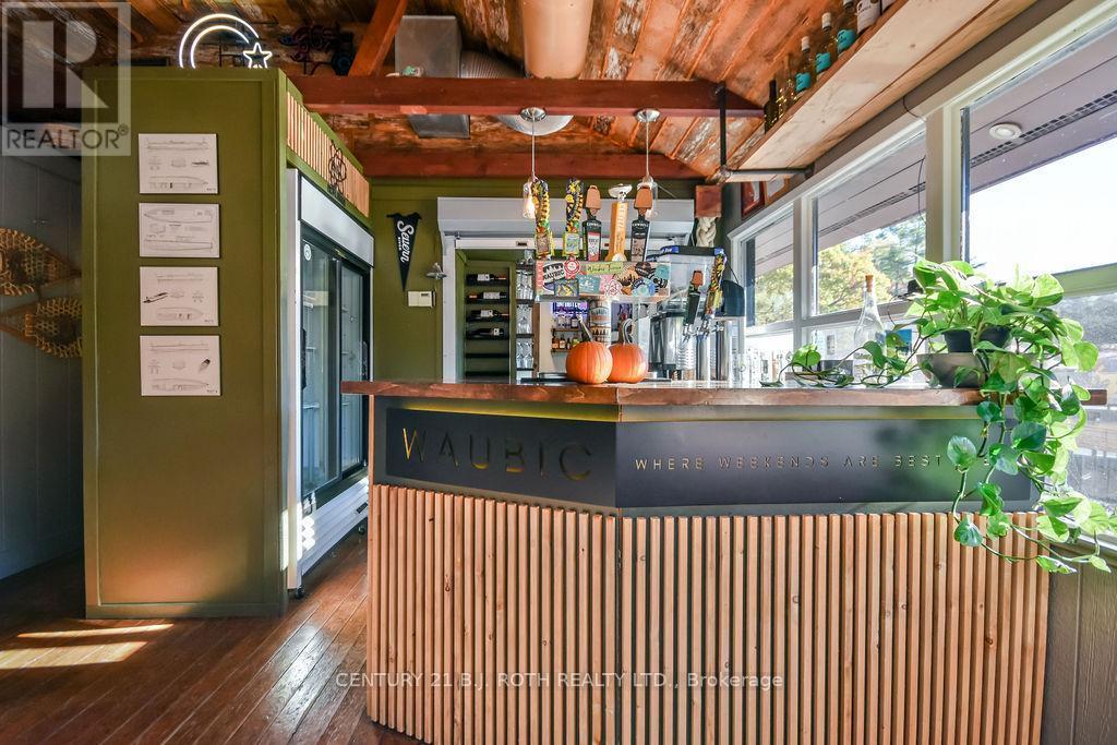 27 Sr406 Shore, Muskoka Lakes, ON