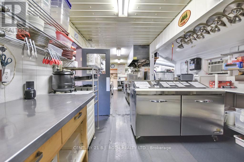 27 Sr406 Shore, Muskoka Lakes, ON