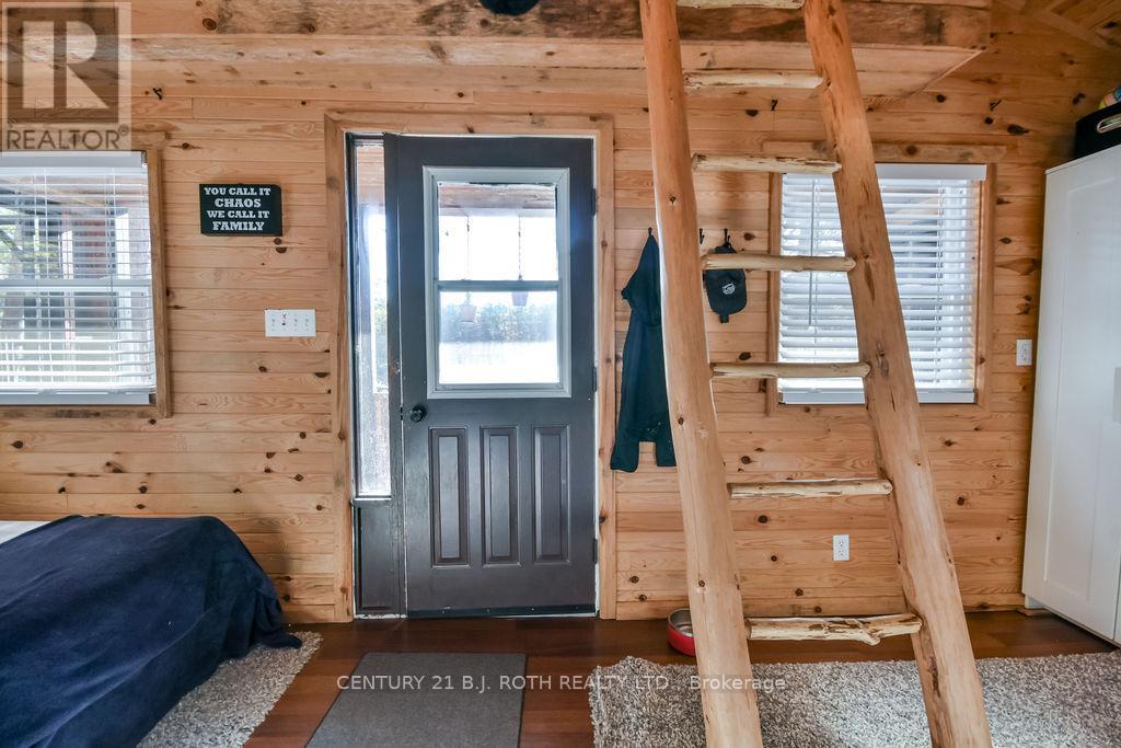 27 Sr406 Shore, Muskoka Lakes, ON