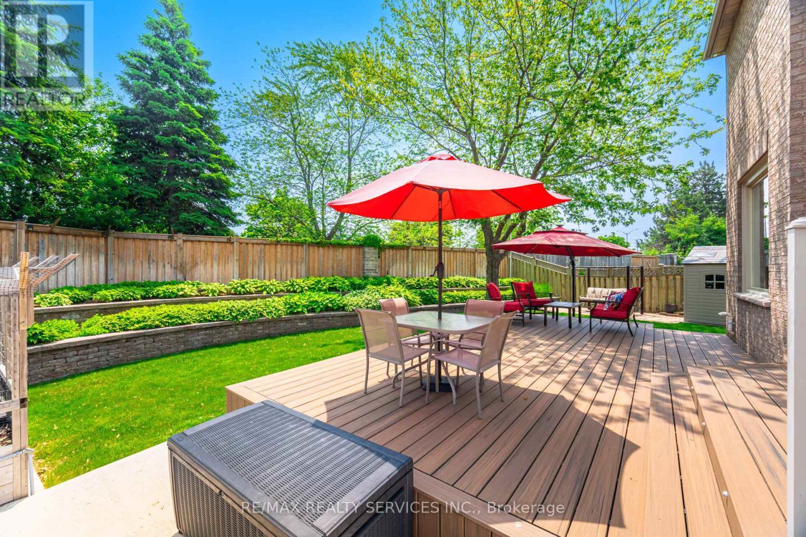 8 Inwood Place, Brampton, ON - Outdoor With Deck Patio Veranda With Backyard