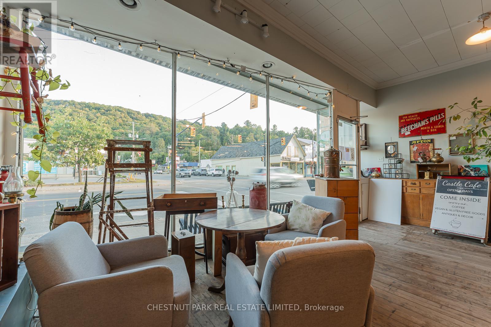 223/225 Highland Street, Dysart Et Al, ON