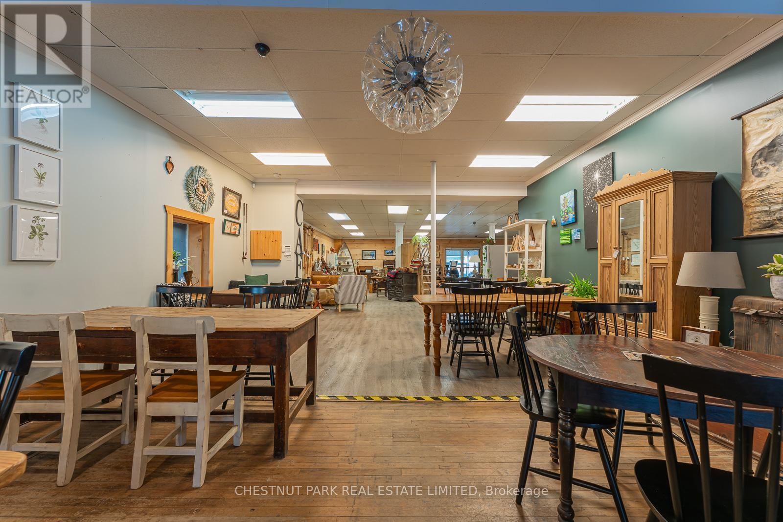 223/225 Highland Street, Dysart Et Al, ON