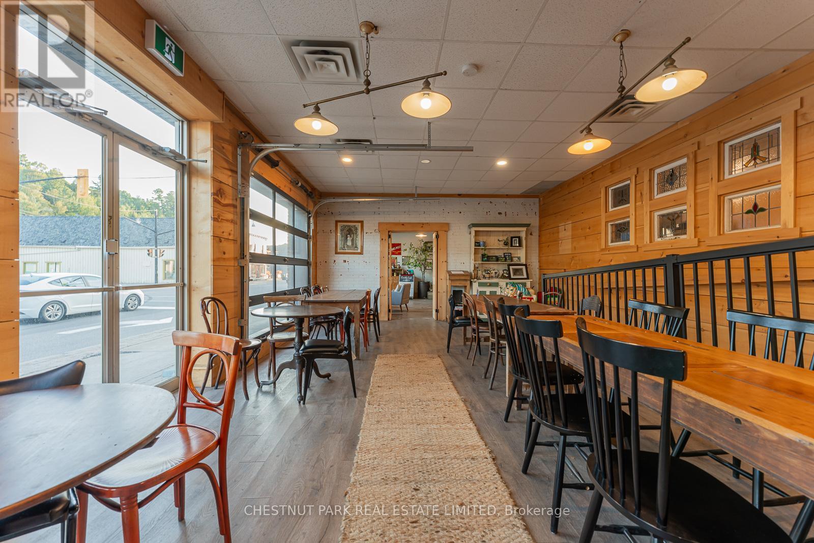 223/225 Highland Street, Dysart Et Al, ON