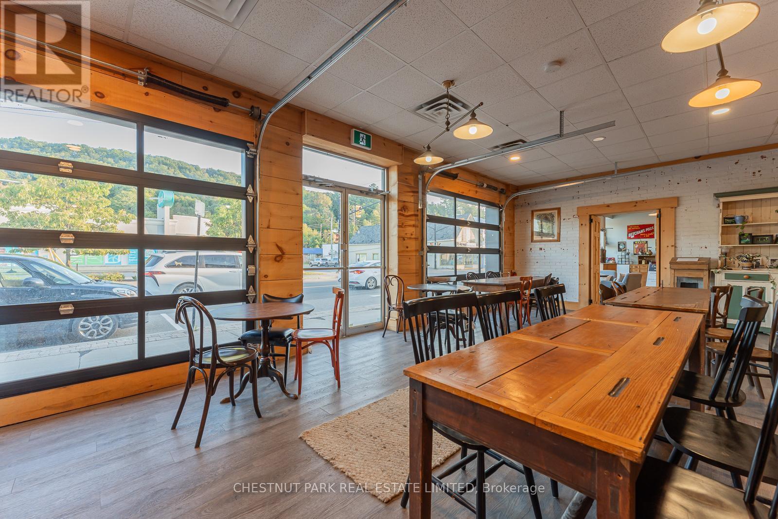 223/225 Highland Street, Dysart Et Al, ON