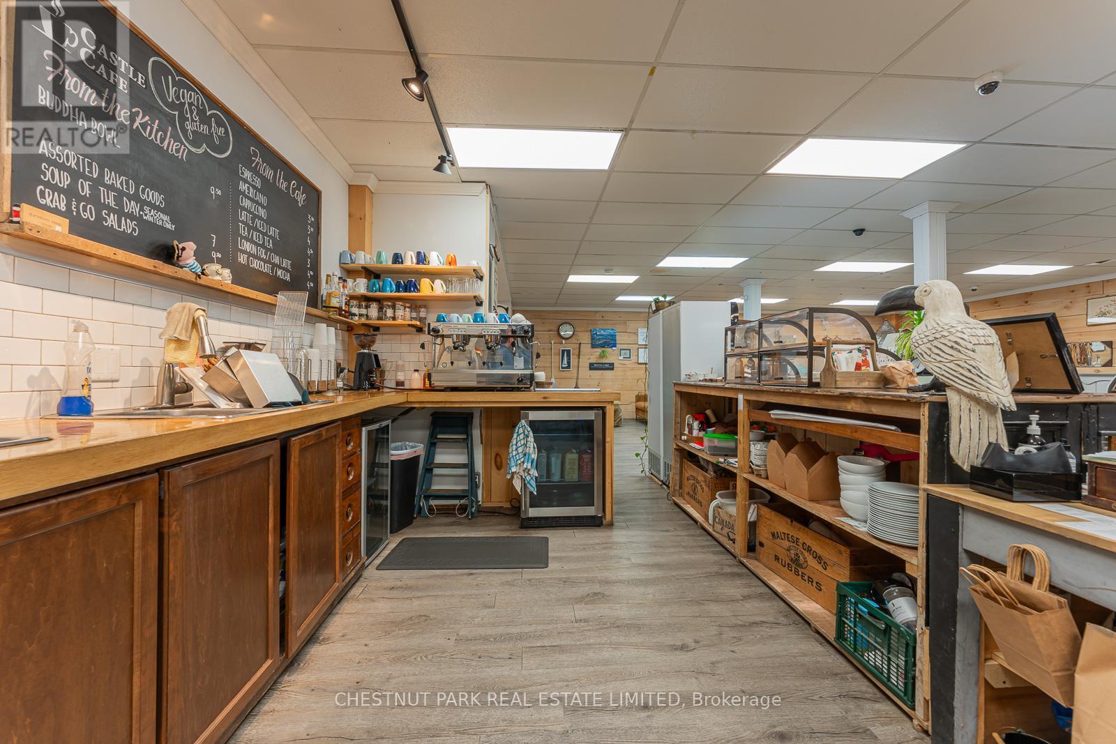 223/225 Highland Street, Dysart Et Al, ON