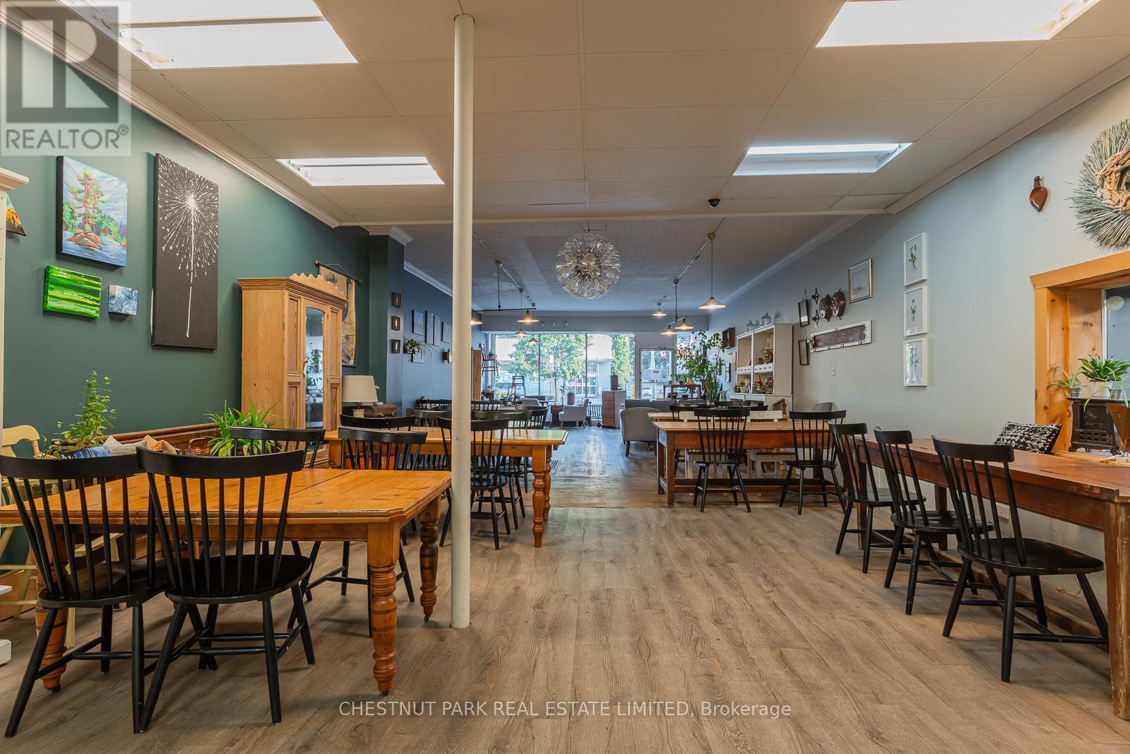 223/225 Highland Street, Dysart Et Al, ON