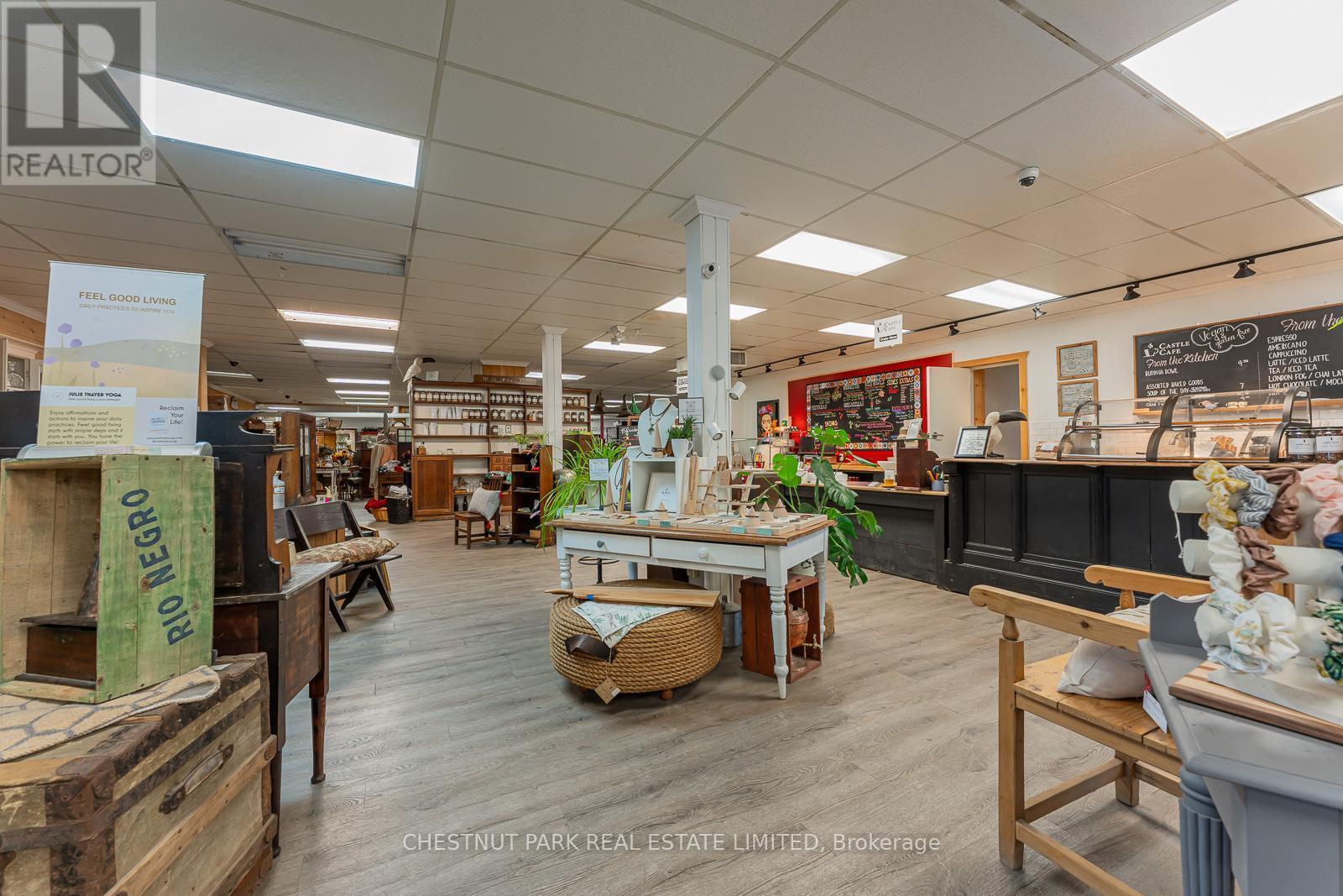 223/225 Highland Street, Dysart Et Al, ON