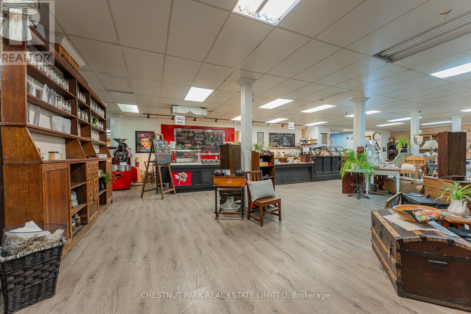 223/225 Highland Street, Dysart Et Al, ON