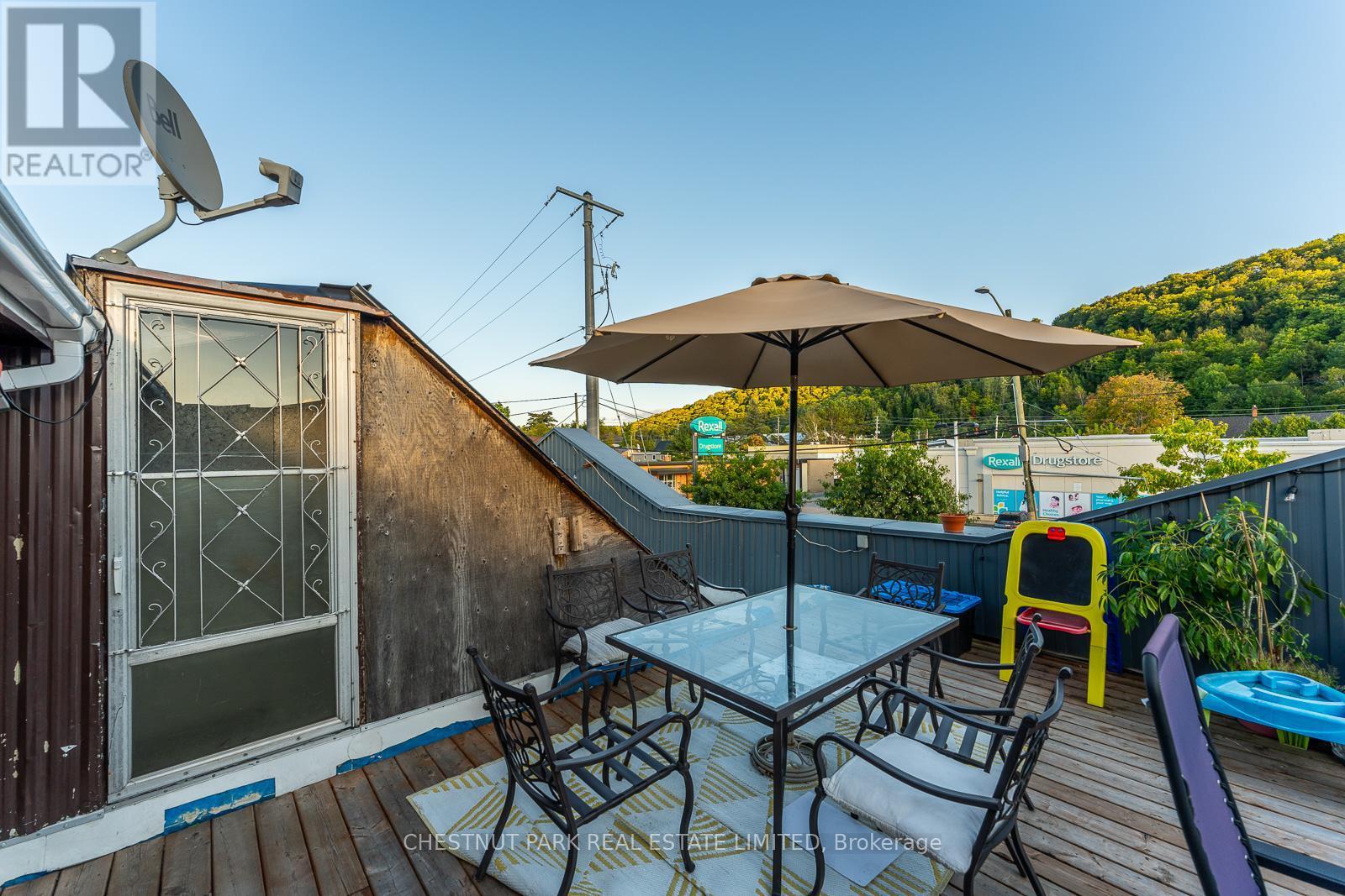 223/225 Highland Street, Dysart Et Al, ON