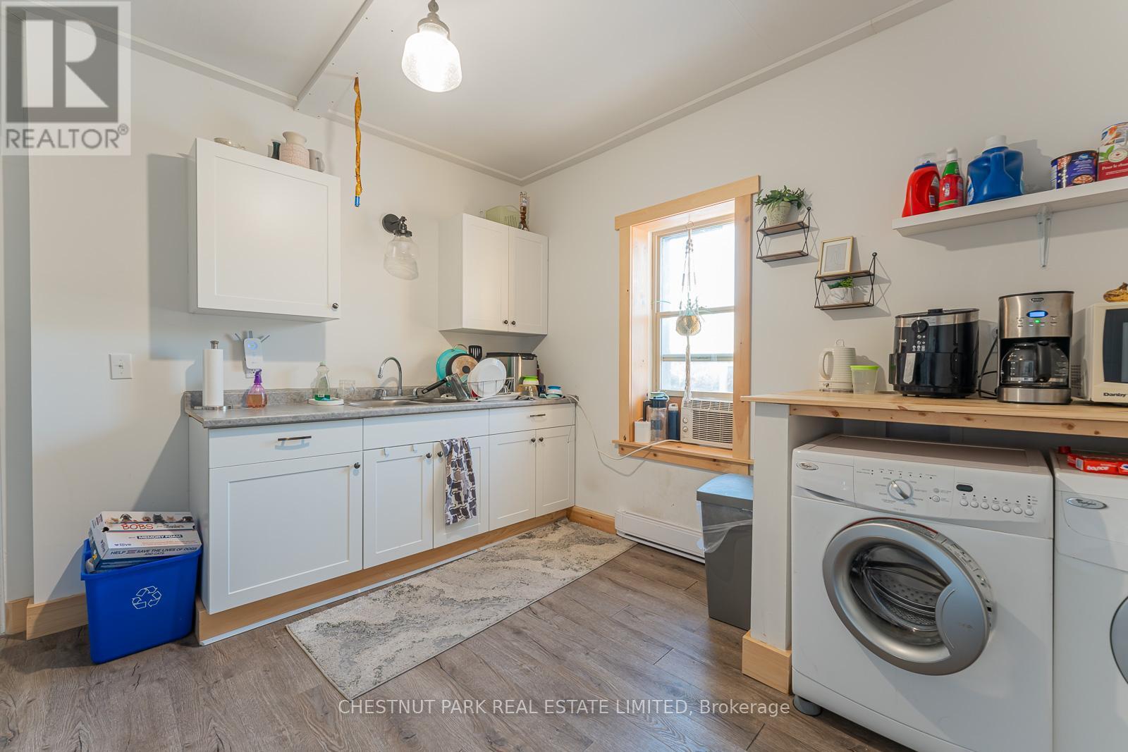 223/225 Highland Street, Dysart Et Al, ON