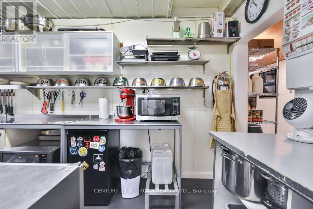 27 Sr406 Shore, Muskoka Lakes, ON