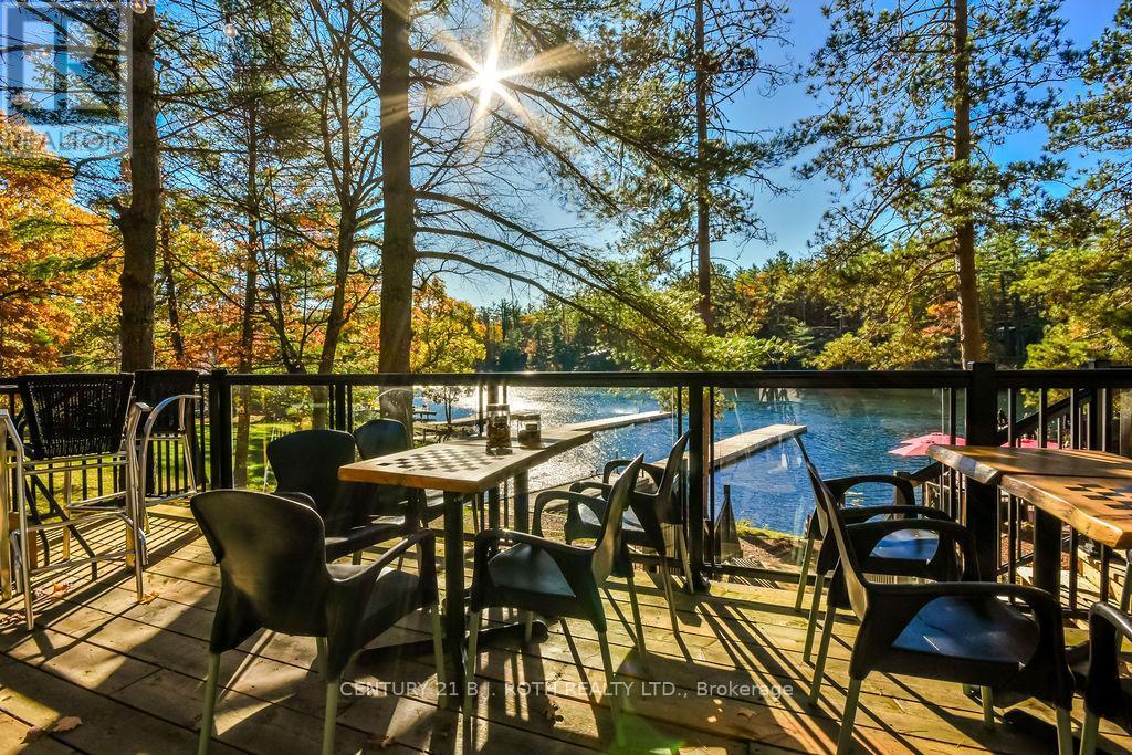 27 Sr406 Shore, Muskoka Lakes, ON
