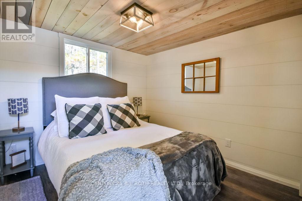 27 Sr406 Shore, Muskoka Lakes, ON