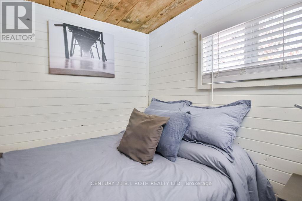 27 Sr406 Shore, Muskoka Lakes, ON