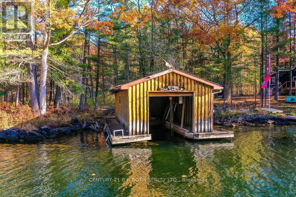 27 Sr406 Shore, Muskoka Lakes, ON