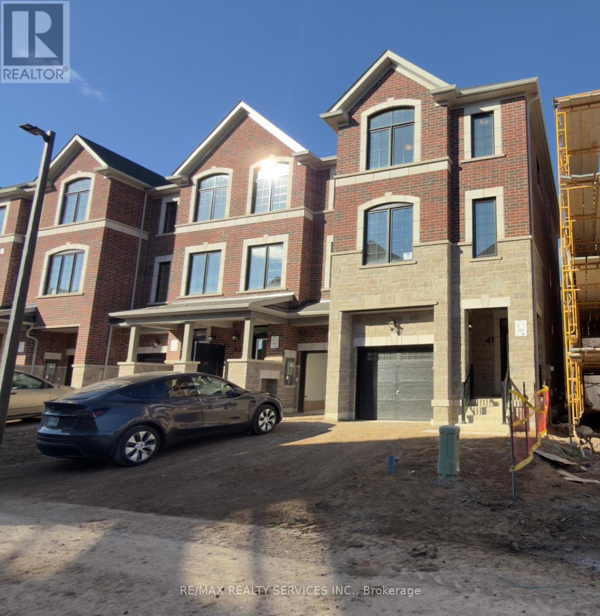 41 Yellow Rail Crescent, Brampton, ON - Outdoor With Facade