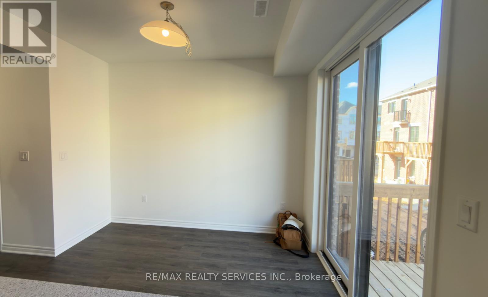 41 Yellow Rail Crescent, Brampton, ON - Indoor Photo Showing Other Room