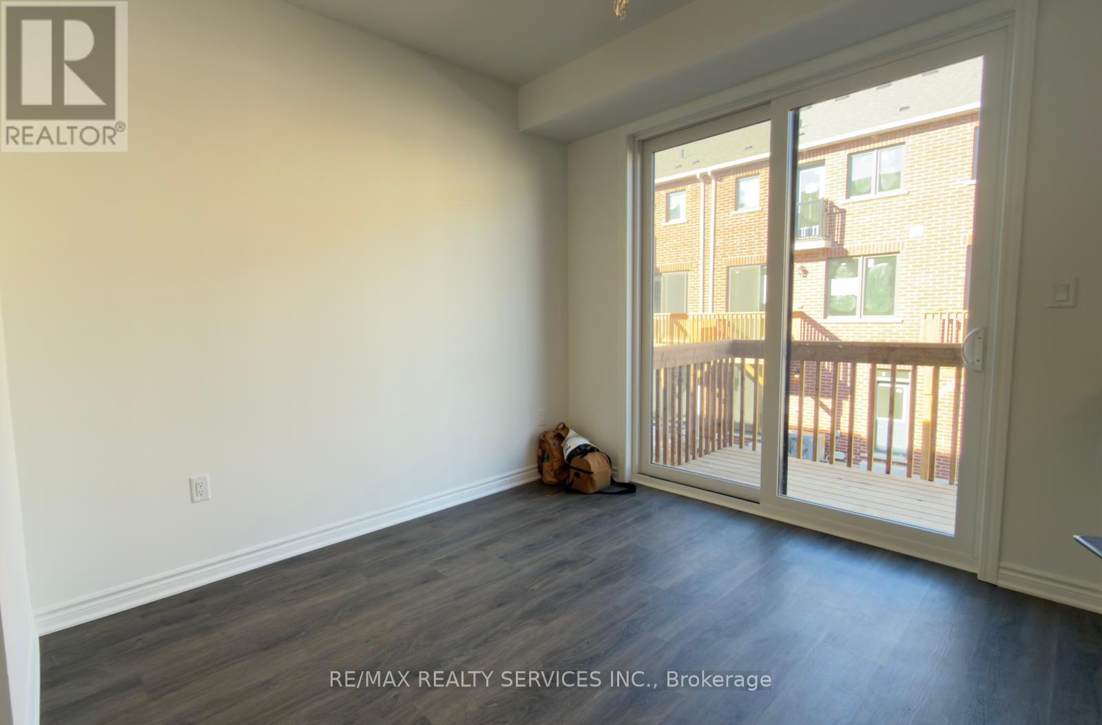 41 Yellow Rail Crescent, Brampton, ON - Indoor Photo Showing Other Room