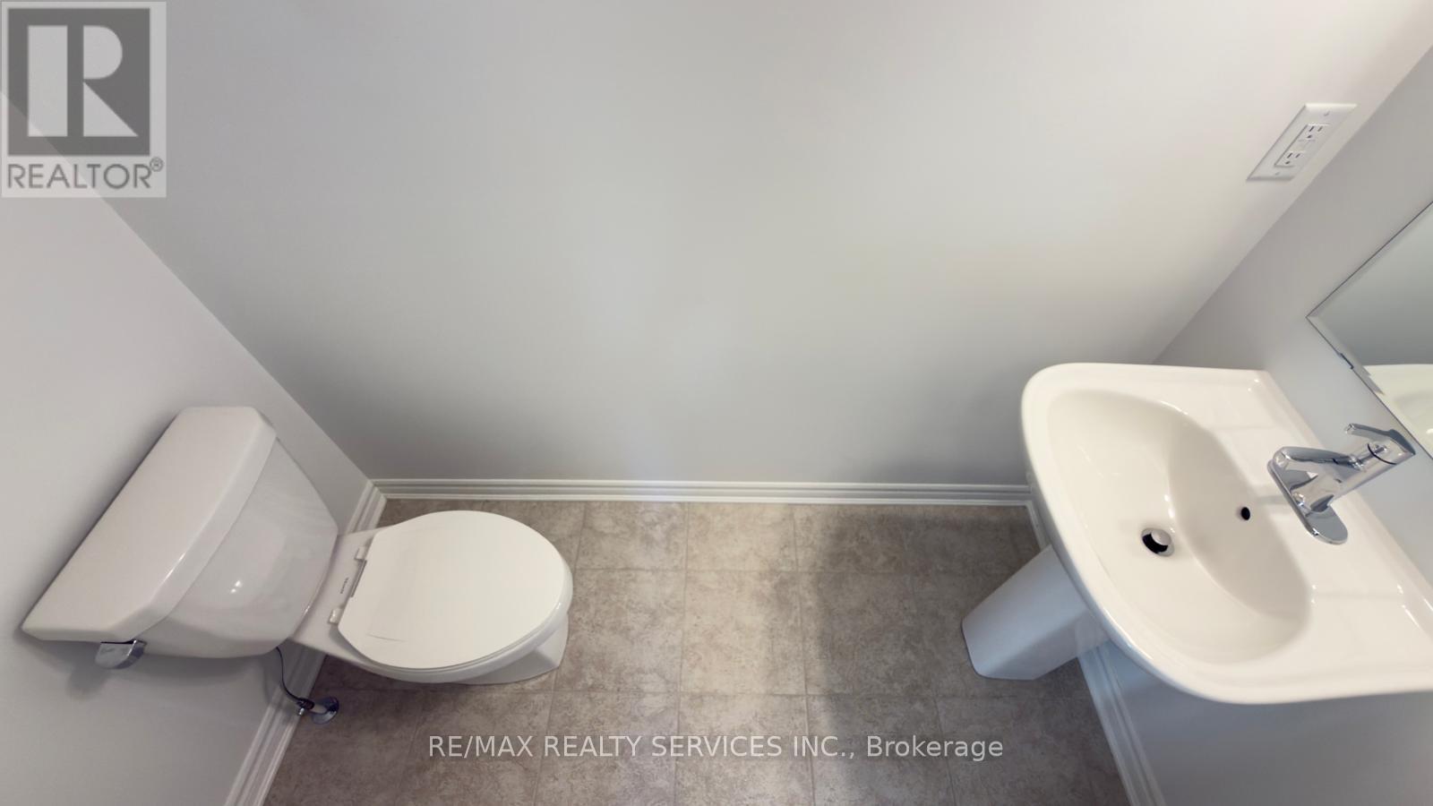 41 Yellow Rail Crescent, Brampton, ON - Indoor Photo Showing Bathroom
