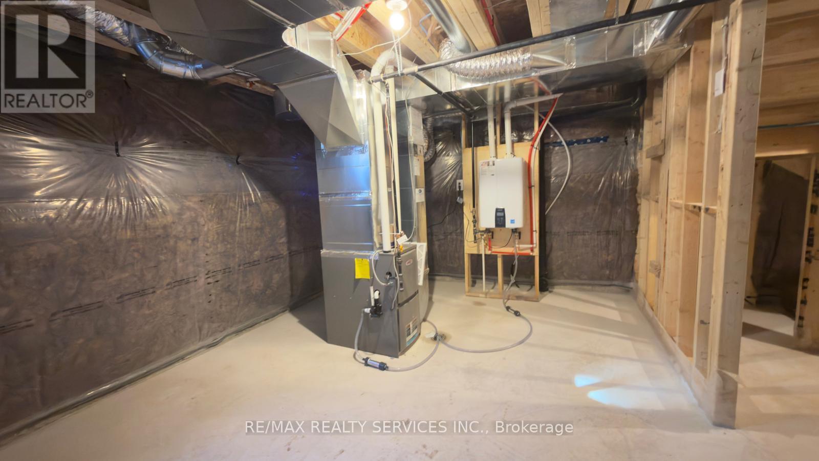 41 Yellow Rail Crescent, Brampton, ON - Indoor Photo Showing Basement