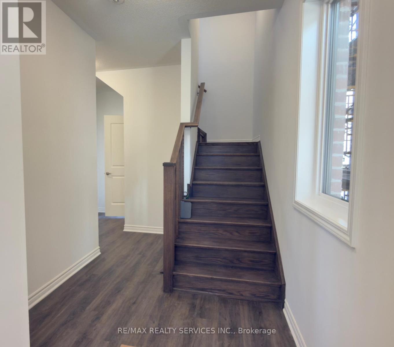 41 Yellow Rail Crescent, Brampton, ON - Indoor Photo Showing Other Room