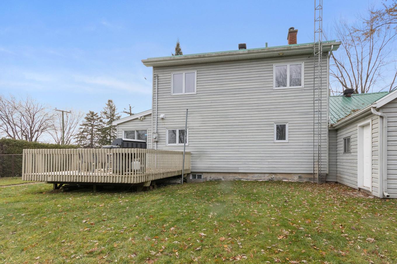 Cour - 99 Rue Hamilton, Châteauguay, QC - Outdoor With Exterior