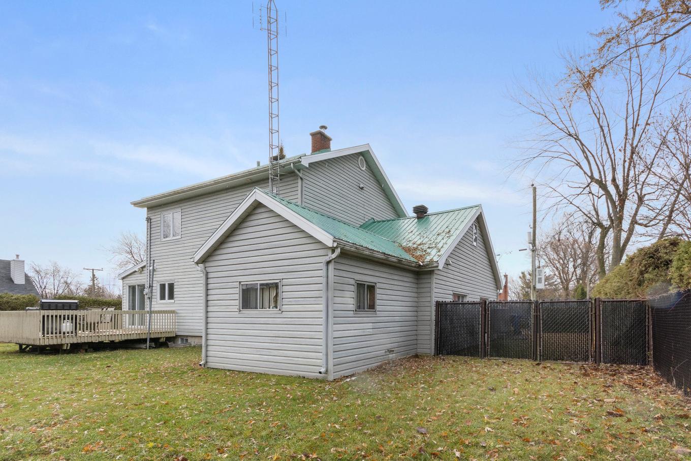 Cour - 99 Rue Hamilton, Châteauguay, QC - Outdoor