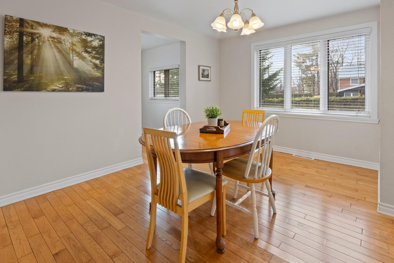 Salle à manger - 99 Rue Hamilton, Châteauguay, QC - Indoor Photo Showing Dining Room
