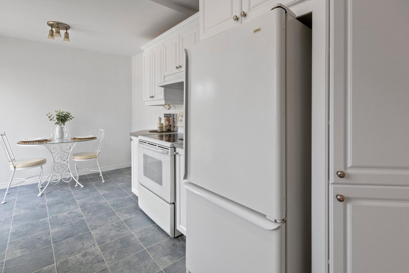 Cuisine - 99 Rue Hamilton, Châteauguay, QC - Indoor Photo Showing Kitchen