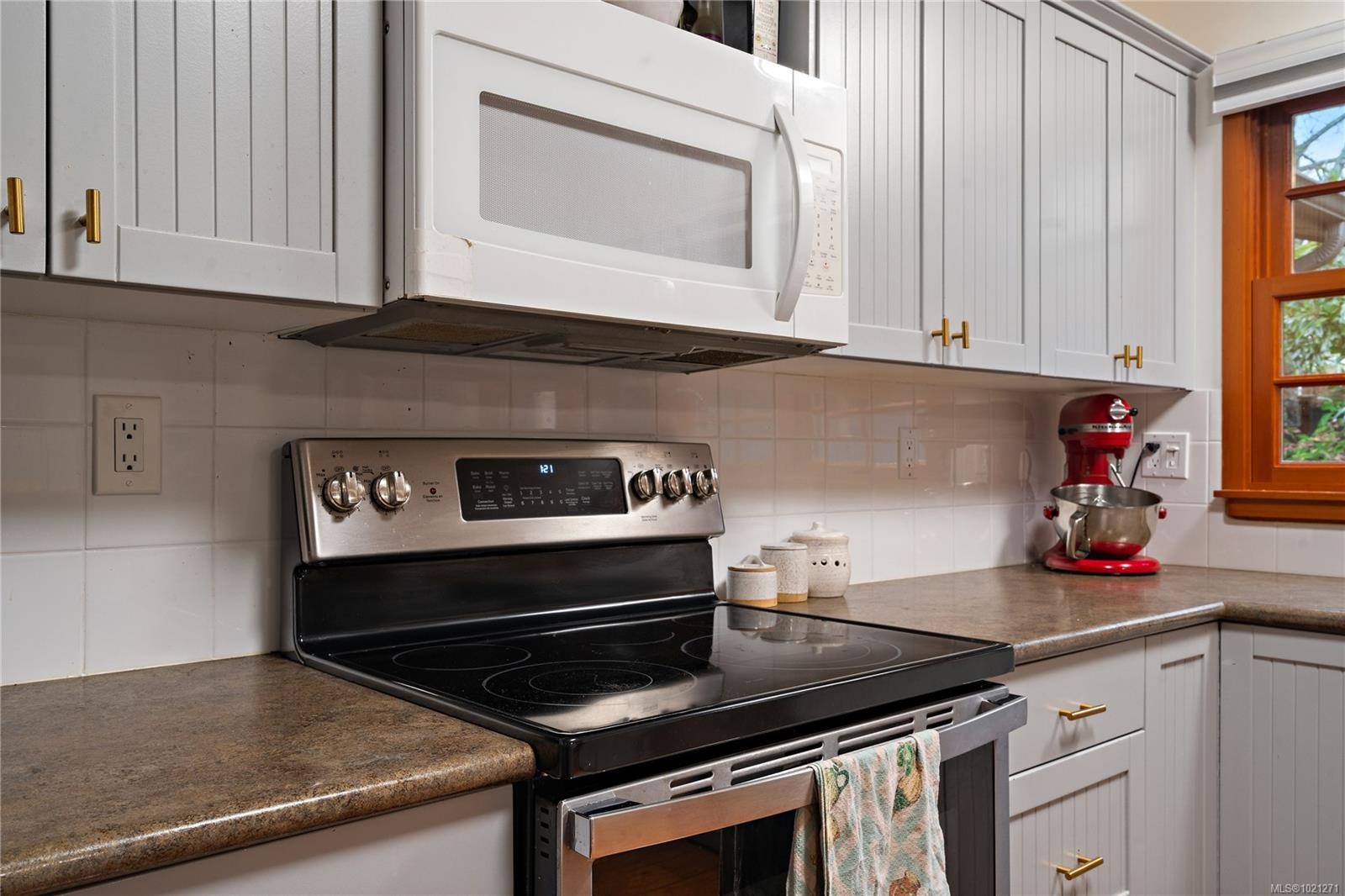 4000 Cedar Hill Rd, Saanich, BC