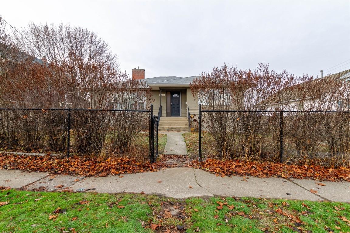 4214 34 Street, Vernon, BC - Outdoor