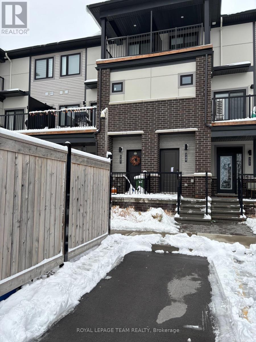 54 - 747 Chromite Private, Ottawa, ON - Outdoor With Balcony