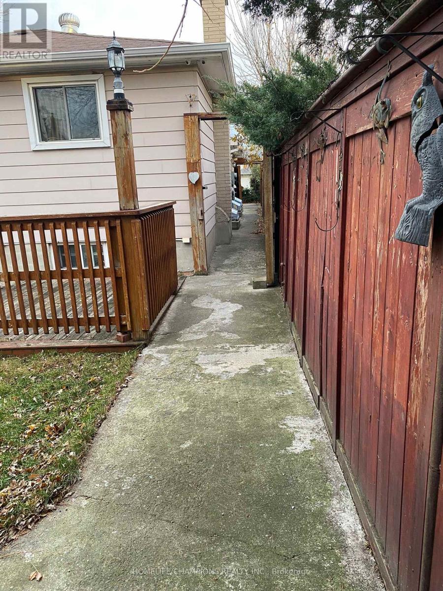 80 Keyworth Trail, Toronto, ON - Outdoor With Exterior