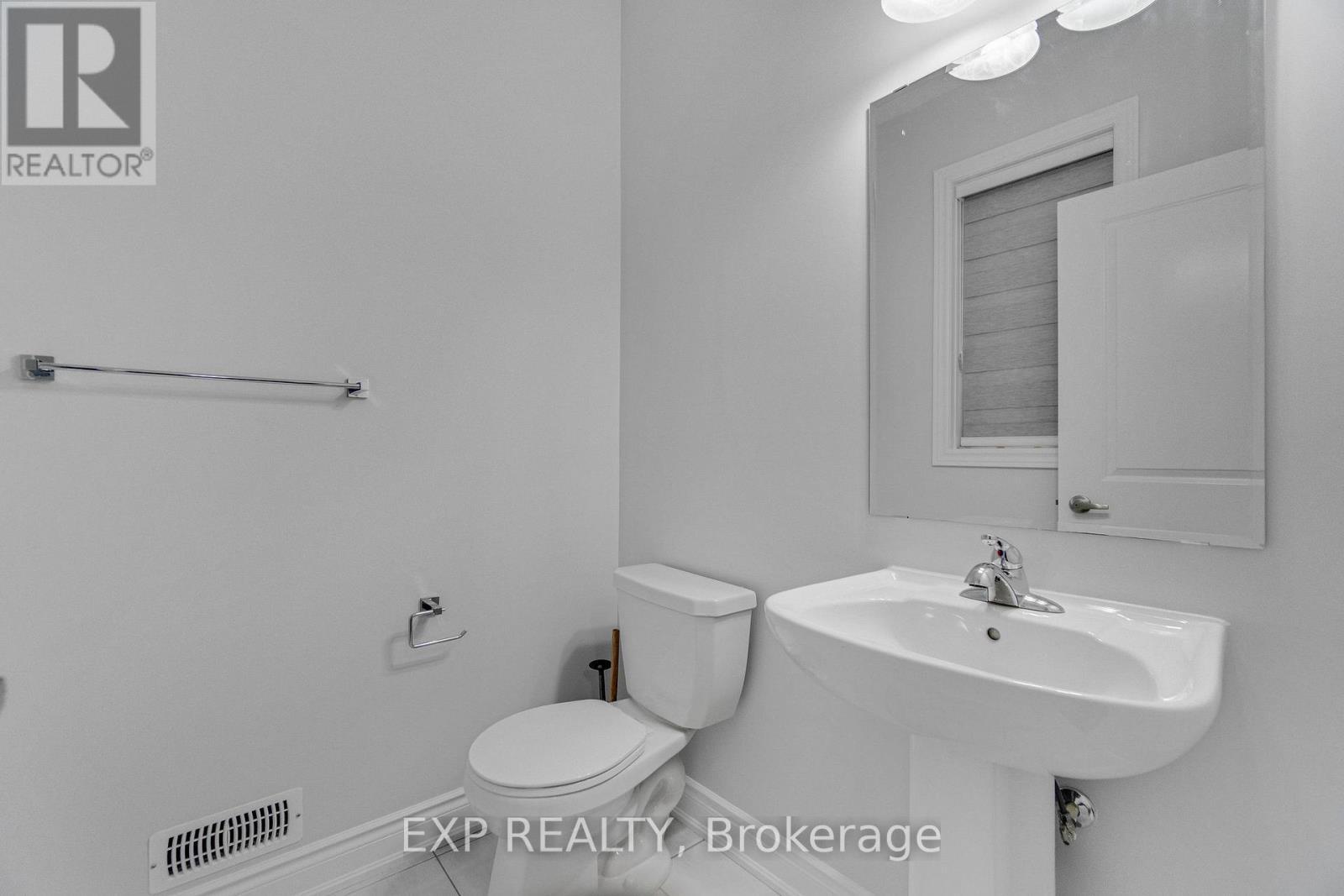 15 Benhurst Crescent, Brampton, ON - Indoor Photo Showing Bathroom