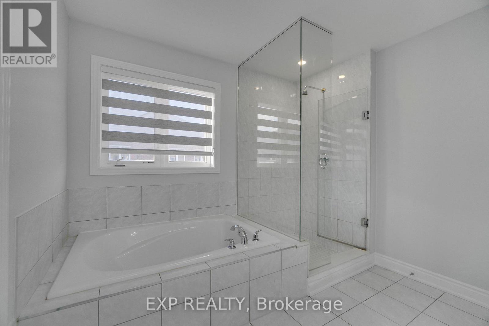 15 Benhurst Crescent, Brampton, ON - Indoor Photo Showing Bathroom