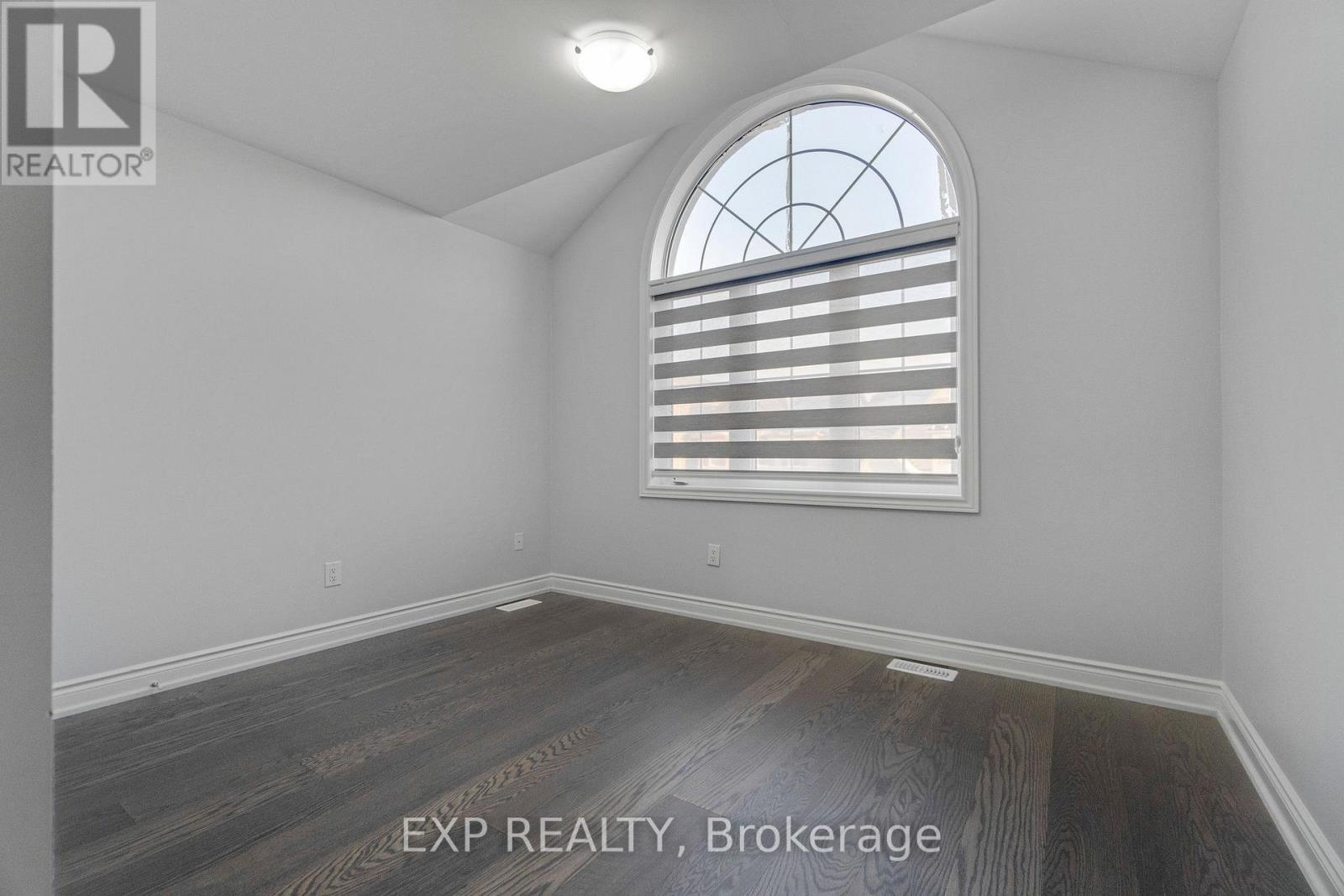 15 Benhurst Crescent, Brampton, ON - Indoor Photo Showing Other Room