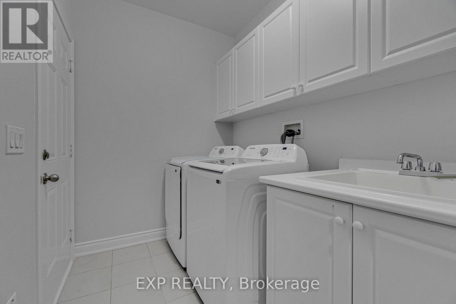15 Benhurst Crescent, Brampton, ON - Indoor Photo Showing Laundry Room