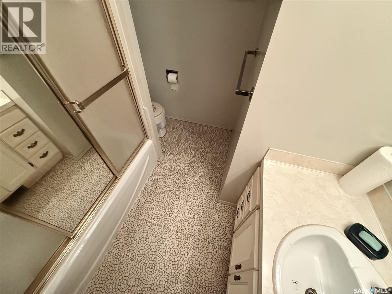 83 Young Crescent, Regina, SK - Indoor