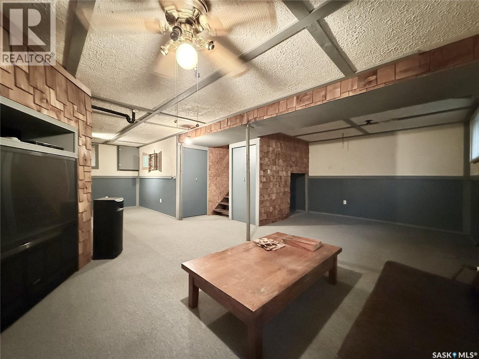 83 Young Crescent, Regina, SK - Indoor