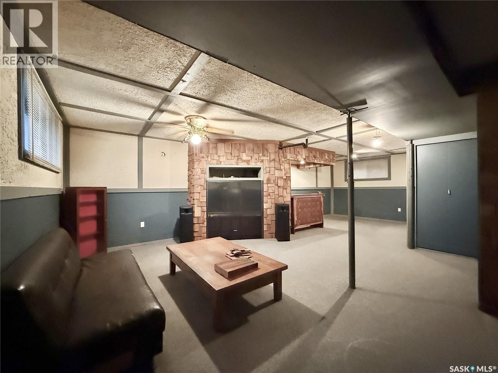 83 Young Crescent, Regina, SK - Indoor
