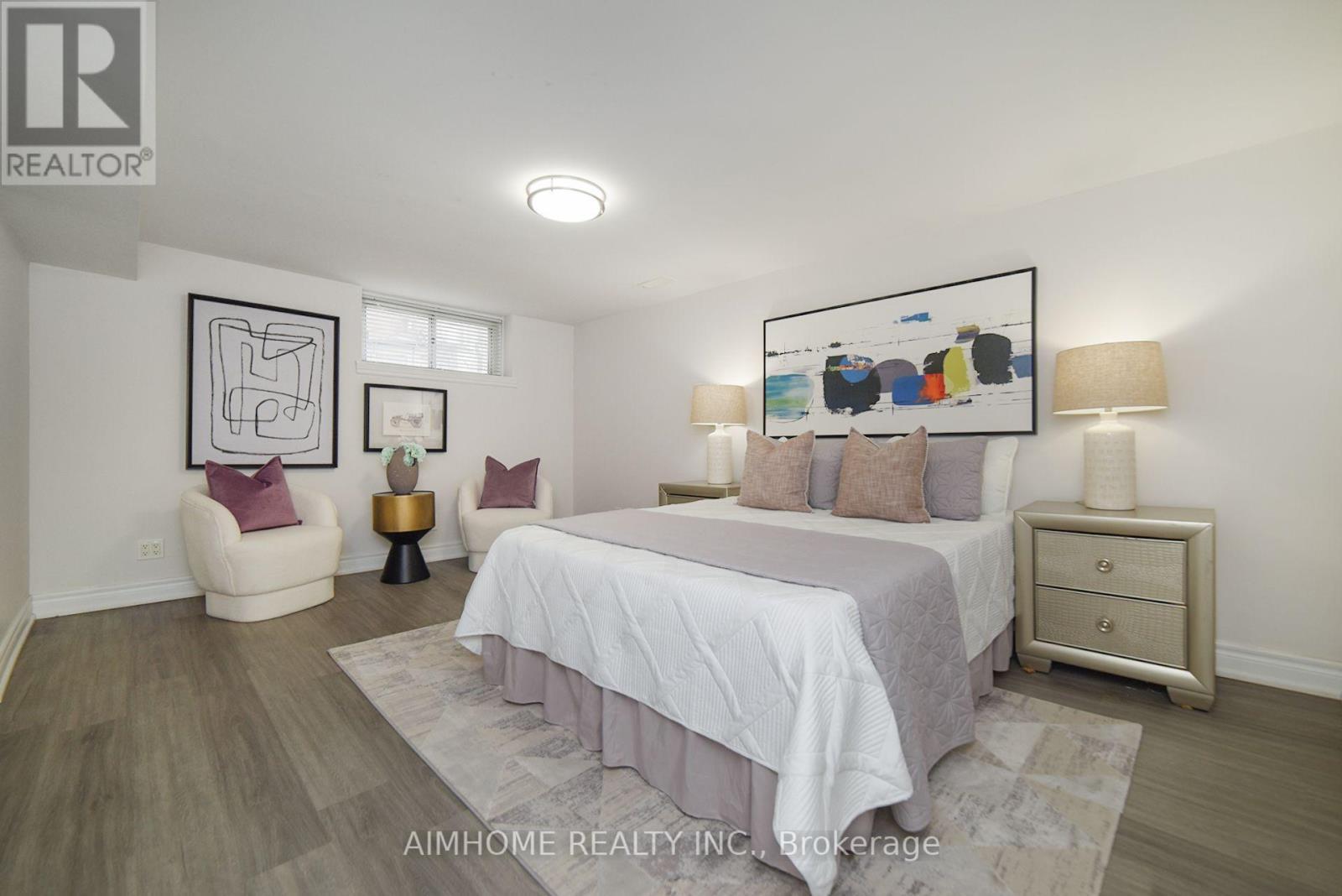 18 Ilfracombe Crescent, Toronto, ON - Indoor Photo Showing Bedroom